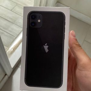 iPhone 11 box